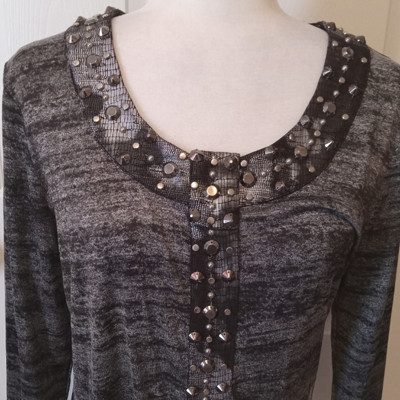 ALBERTO MAKALI studded knit pocket blouse. Large - Picture 2 of 10